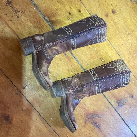 Vintage Frye Campus Longhorn Boots - Picture 2 of 9
